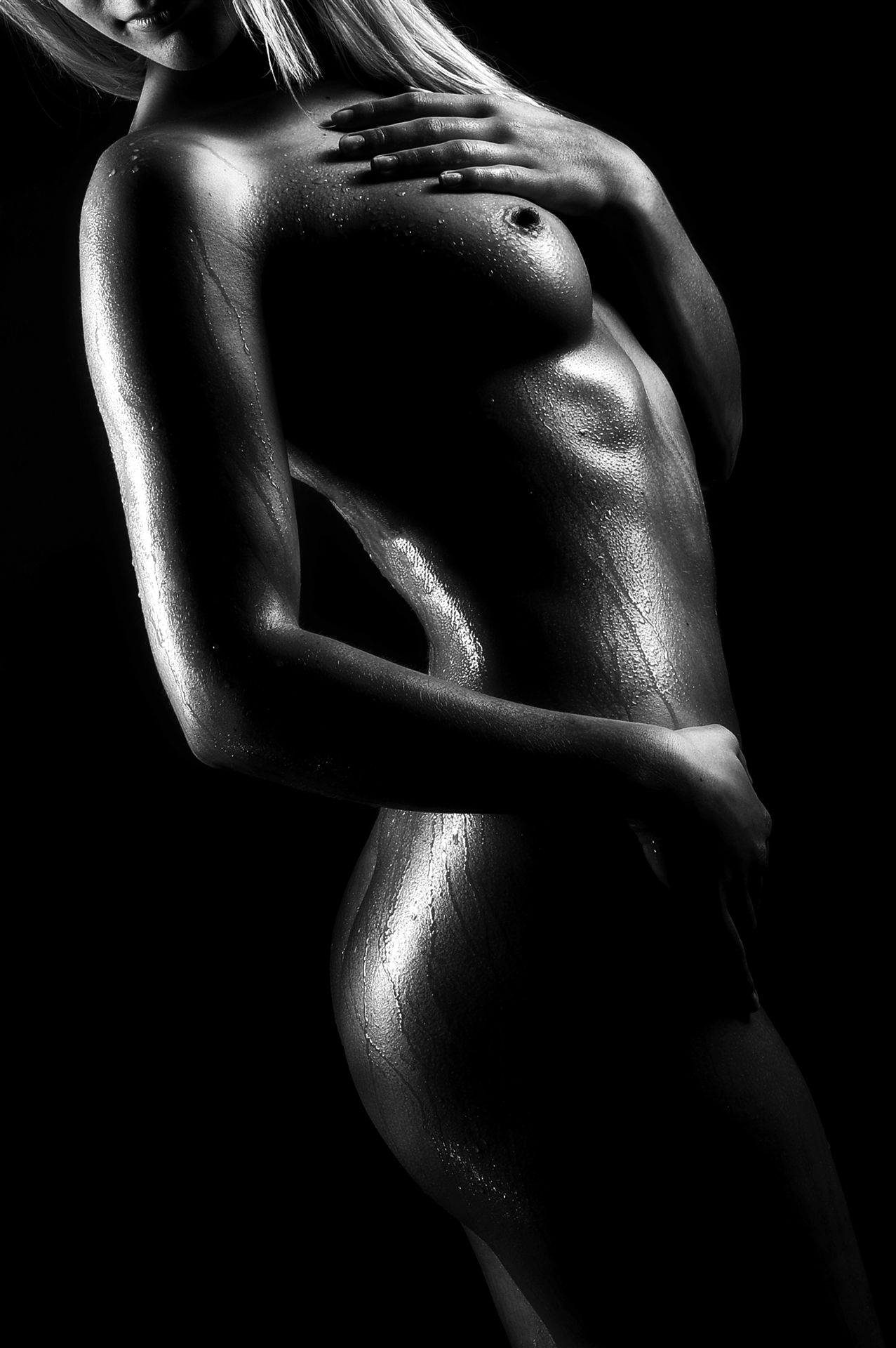 Schwarzweiß-Akt – künstlerische Reduktion, starke Konturen