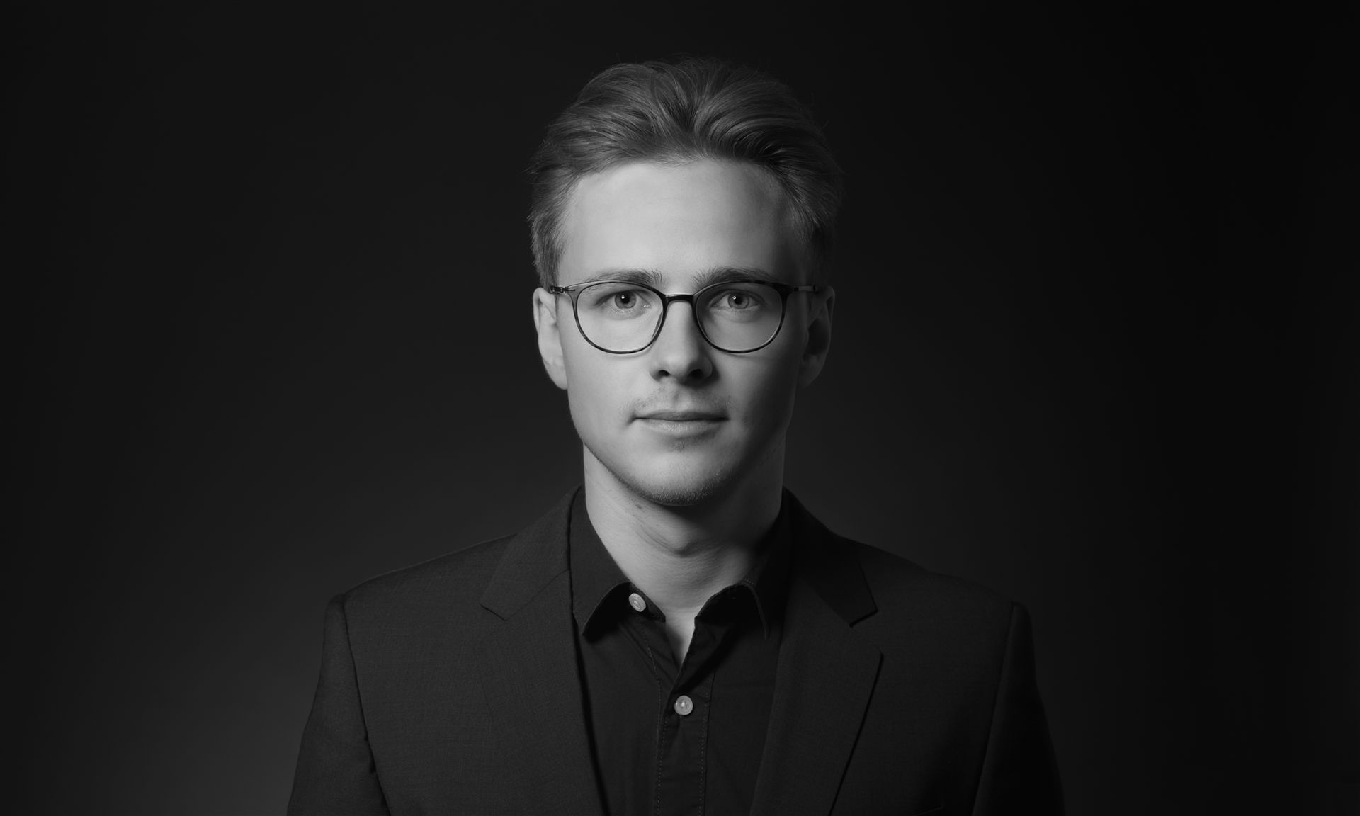 Bewerbungsfoto – Mann im Anzug, professioneller Look