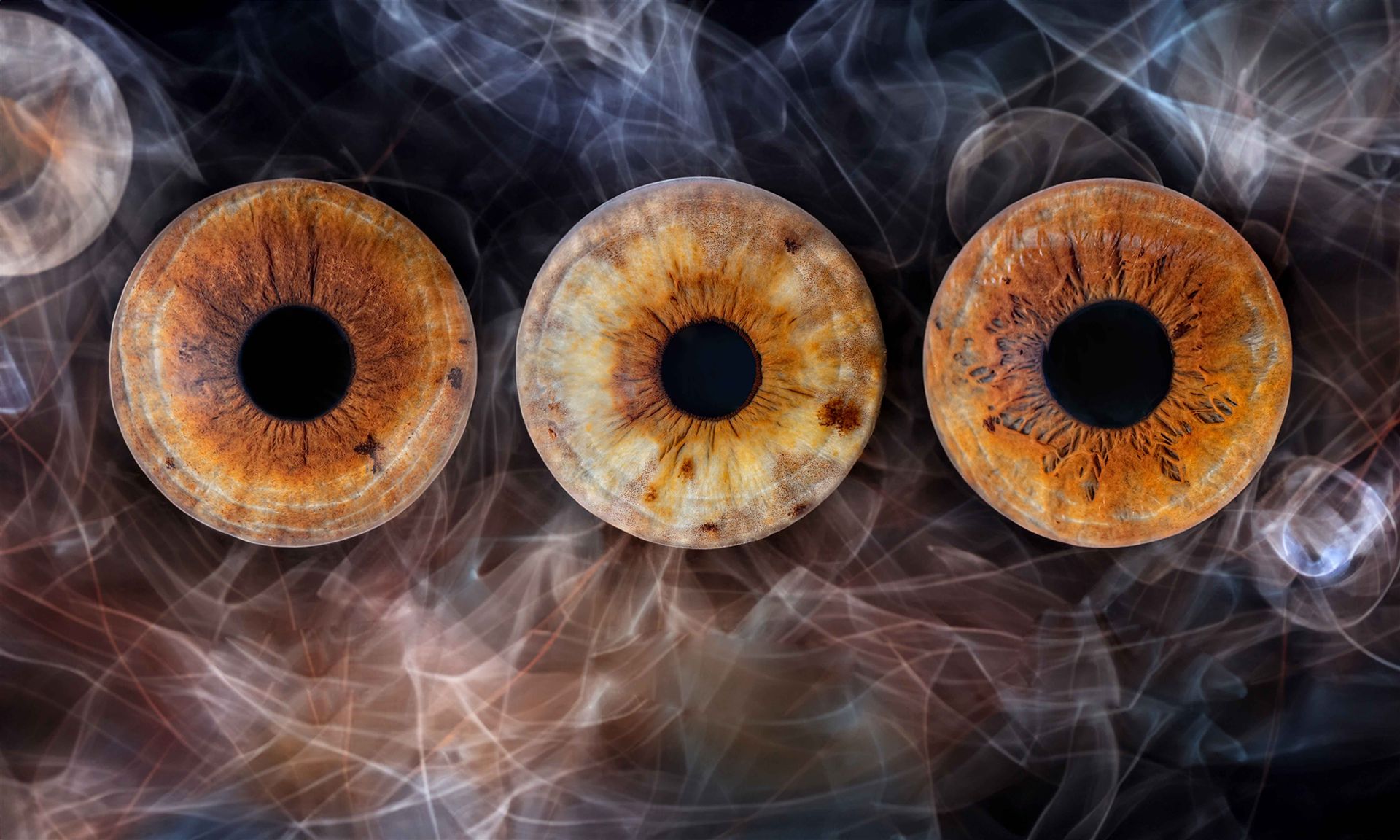 Iris-Collage abstrakt mit Namen